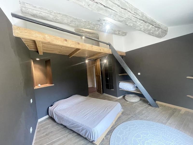 Maison - 171 m² - 8 pièces