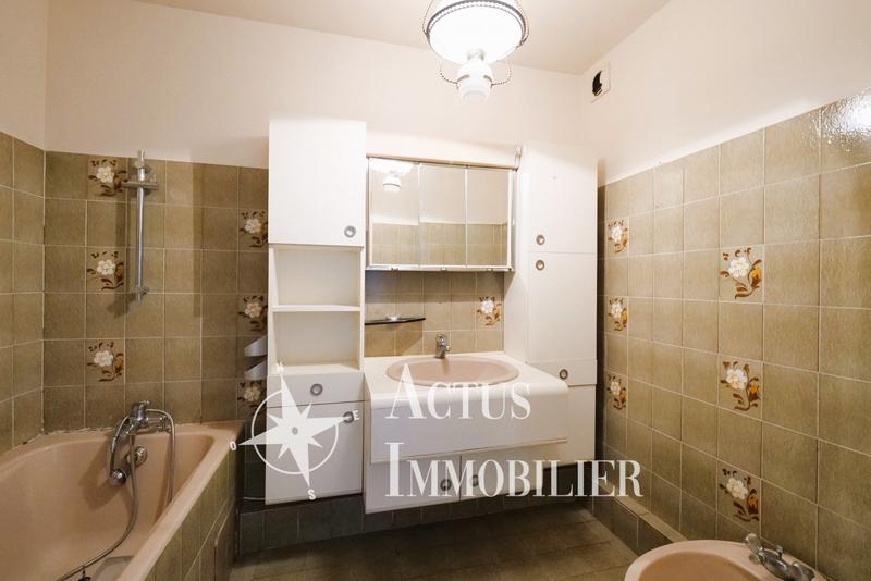 Appartement - 141 m² - 5 pièces