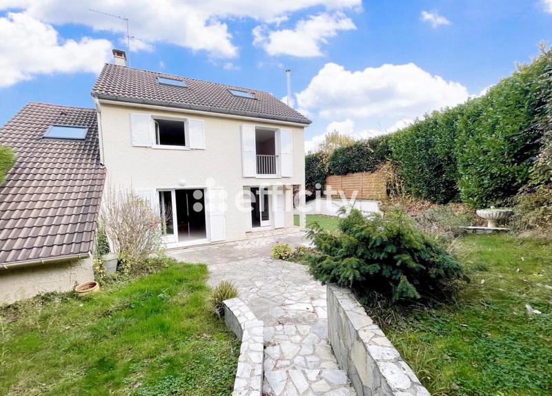 Maison - 140 m² - 7 pièces