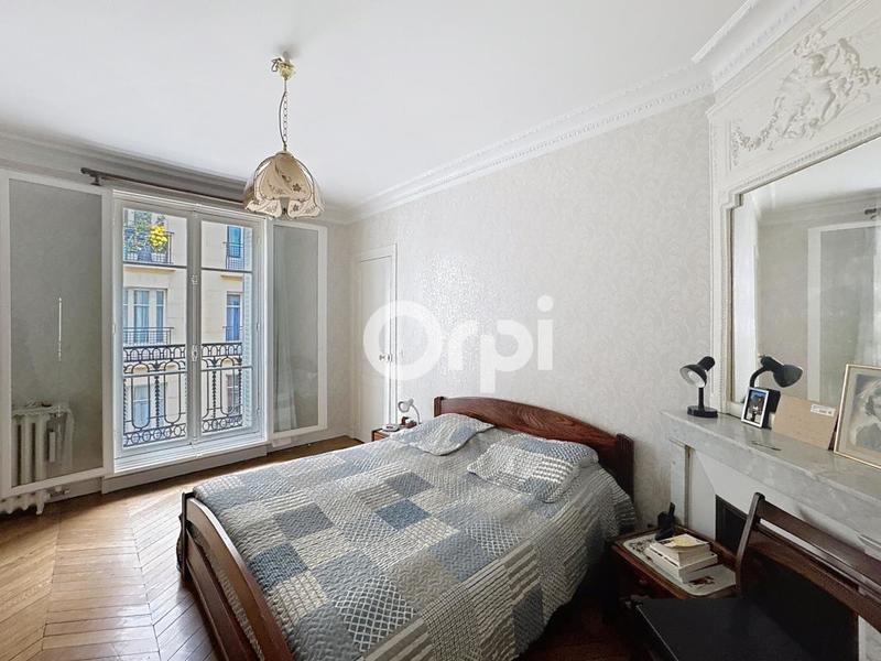 Appartement - 100 m² - 5 pièces