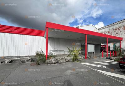 Local commercial - 1 200 m²