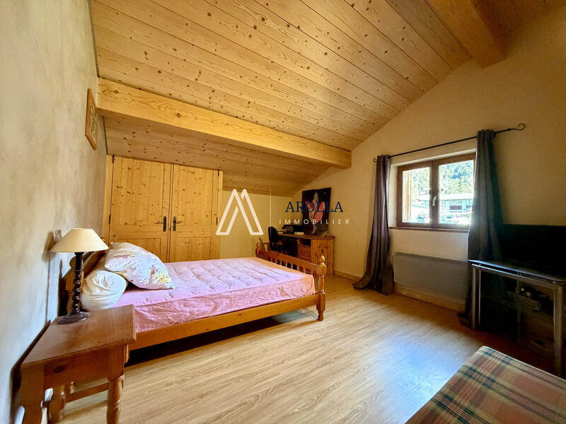 Châlet - 181 m² - 6 pièces