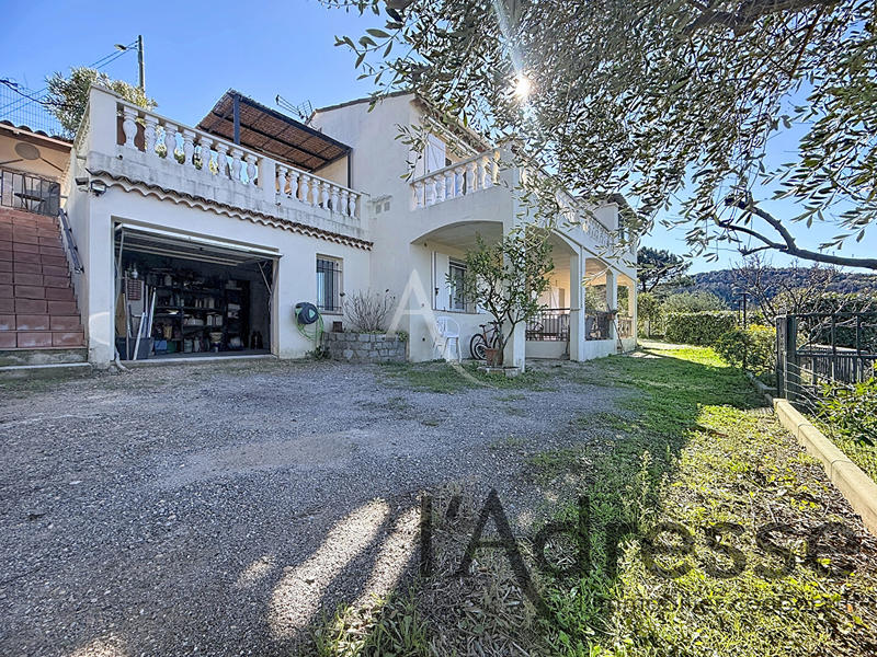Villa - 130 m² - 5 pièces