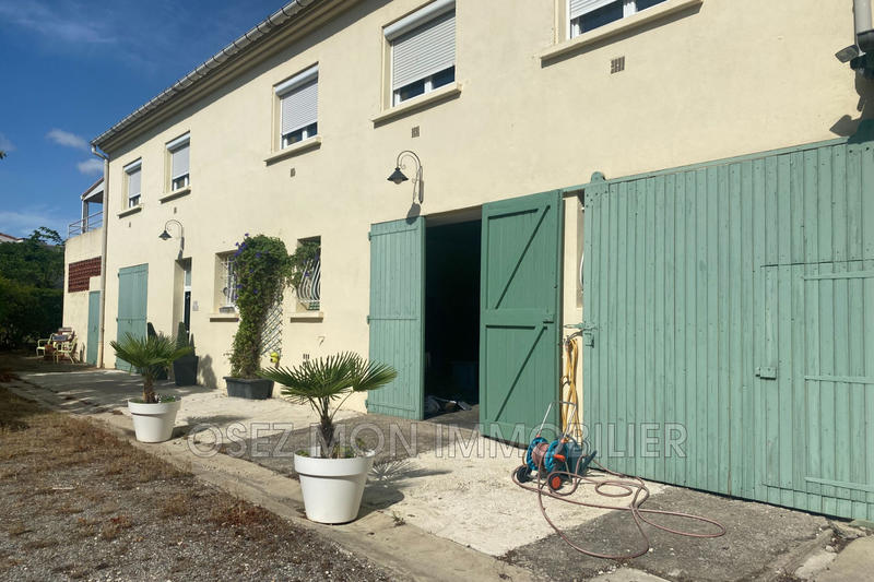 Maison - 320 m² - 14 pièces