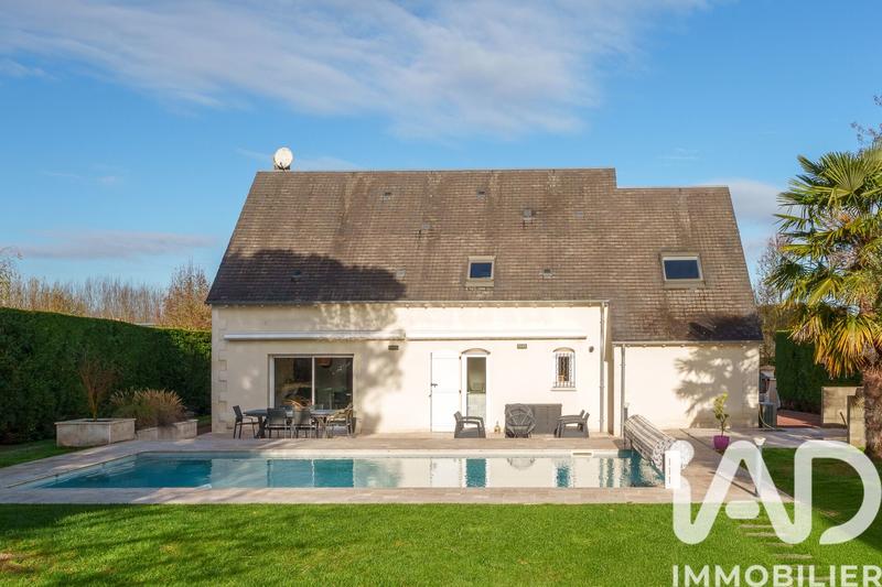 Maison - 175 m² - 8 pièces