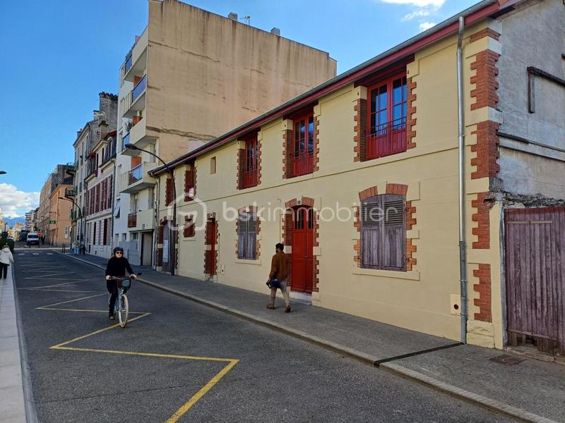 Loft - 120 m² - 5 pièces