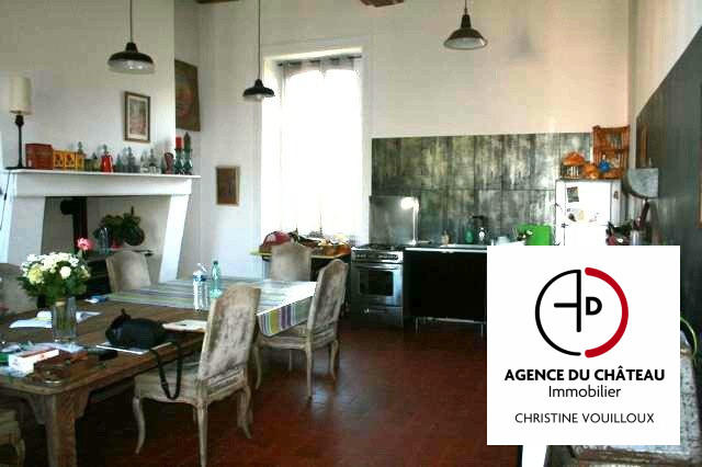 Maison - 380 m² - 16 pièces