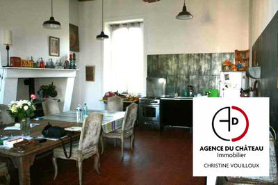 Maison - 380 m² - 16 pièces