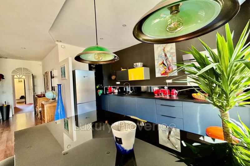 Appartement - 85 m² - 3 pièces