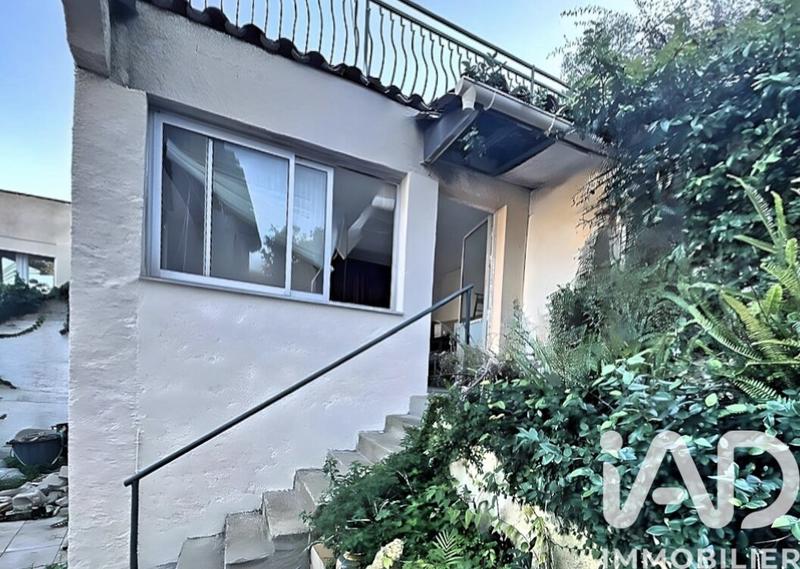 Maison - 177 m² - 6 pièces