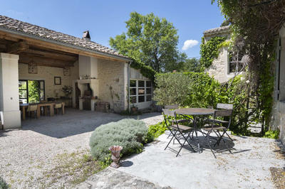 Propriété - 590 m² - 20 pièces