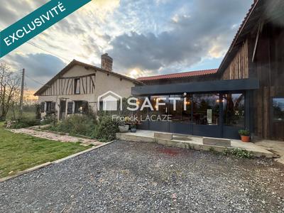 Maison - 326 m² - 8 pièces