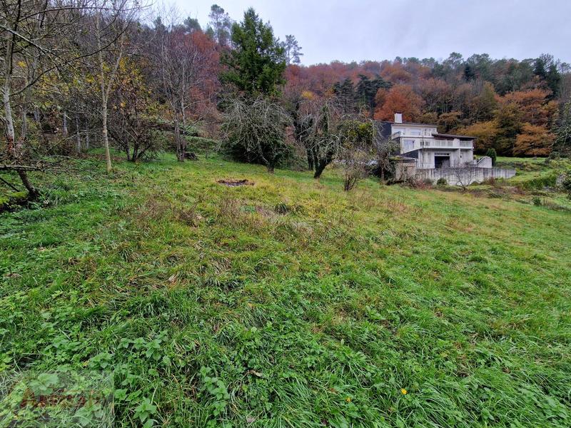 Terrain constructible - 940 m²