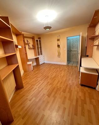 Maison - 215 m² - 5 pièces