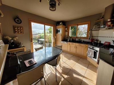 Maison - 177 m² - 7 pièces