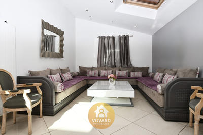 Maison - 204 m² - 8 pièces