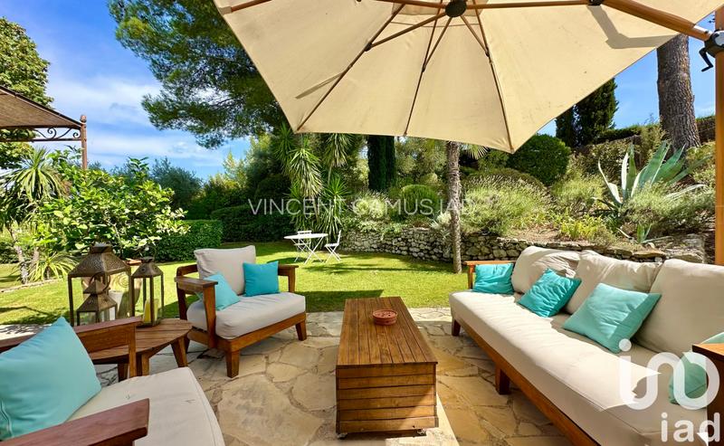 Maison - 177 m² - 7 pièces