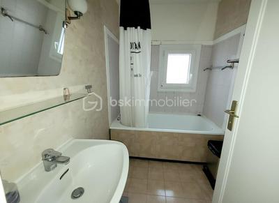 Maison - 77 m² - 4 pièces