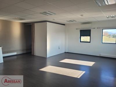 Bureau - 49 m² - 1 pièce