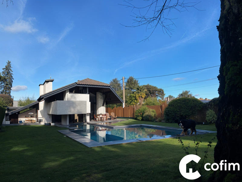 Maison - 135 m² - 6 pièces