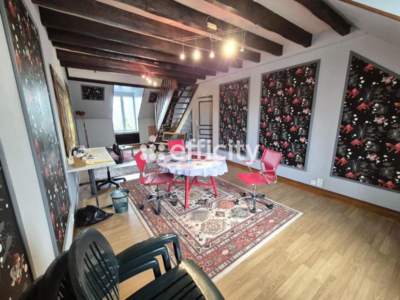 Maison - 345 m² - 14 pièces