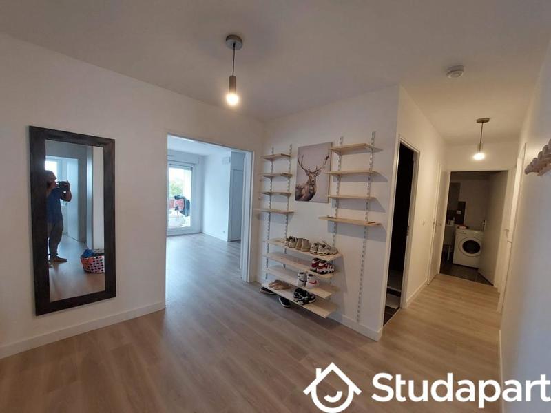 Chambre - 11 m² - 1 pièce