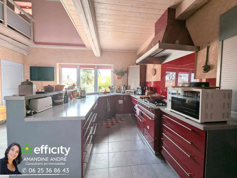 Appartement - 144 m² - 5 pièces