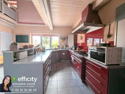 Appartement - 144 m² - 5 pièces