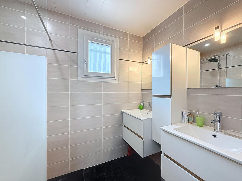 Maison - 110 m² - 6 pièces