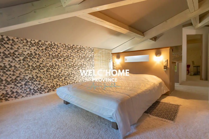 Maison - 185 m² - 6 pièces