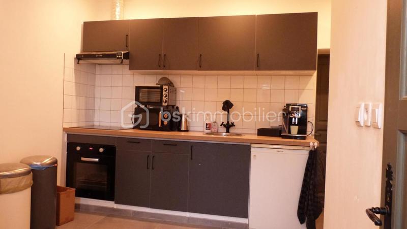 Maison - 180 m² - 11 pièces