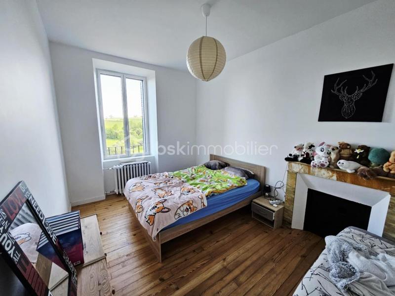 Propriété - 210 m² - 5 pièces