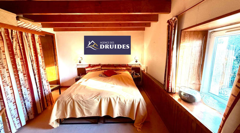 Maison - 236 m² - 8 pièces