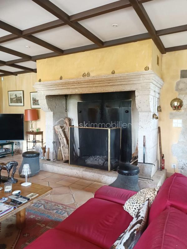 Demeure - 414 m² - 12 pièces