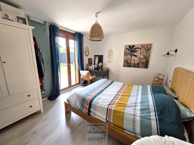 Maison - 210 m² - 8 pièces