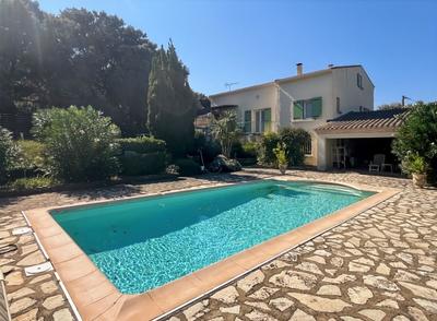 Maison - 167 m² - 7 pièces