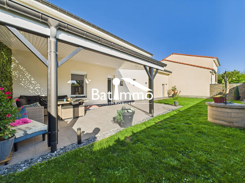 Maison - 245 m² - 8 pièces