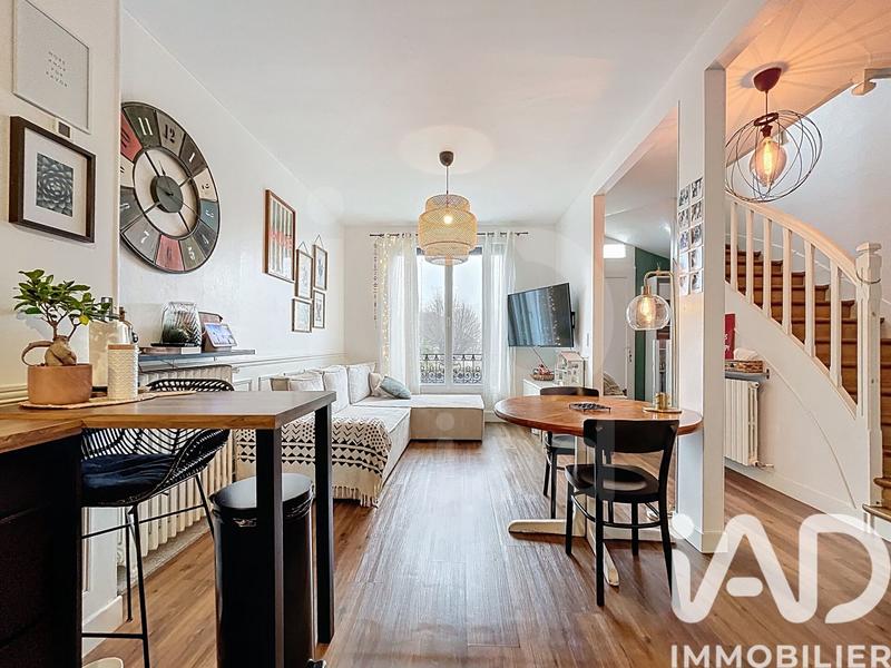 Maison de ville - 88 m² - 3 pièces