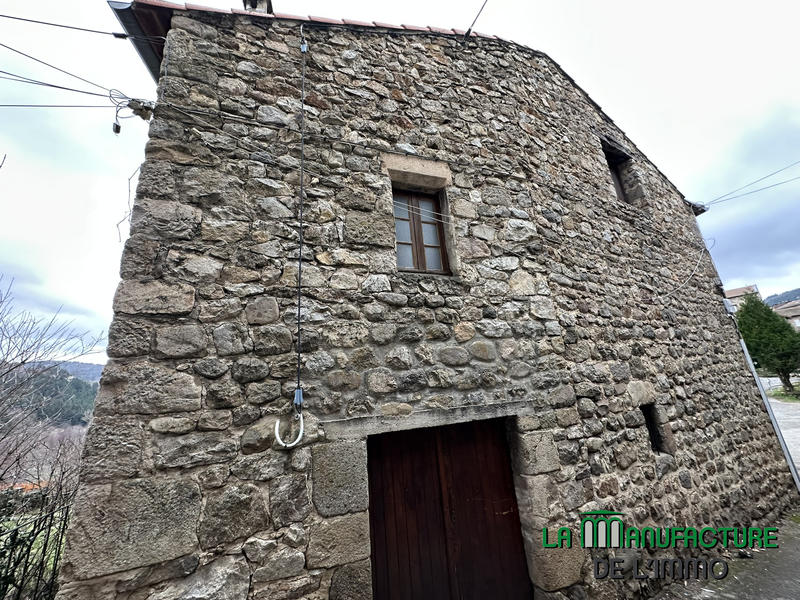 Maison - 130 m² - 7 pièces