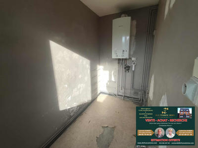 Maison - 250 m² - 8 pièces