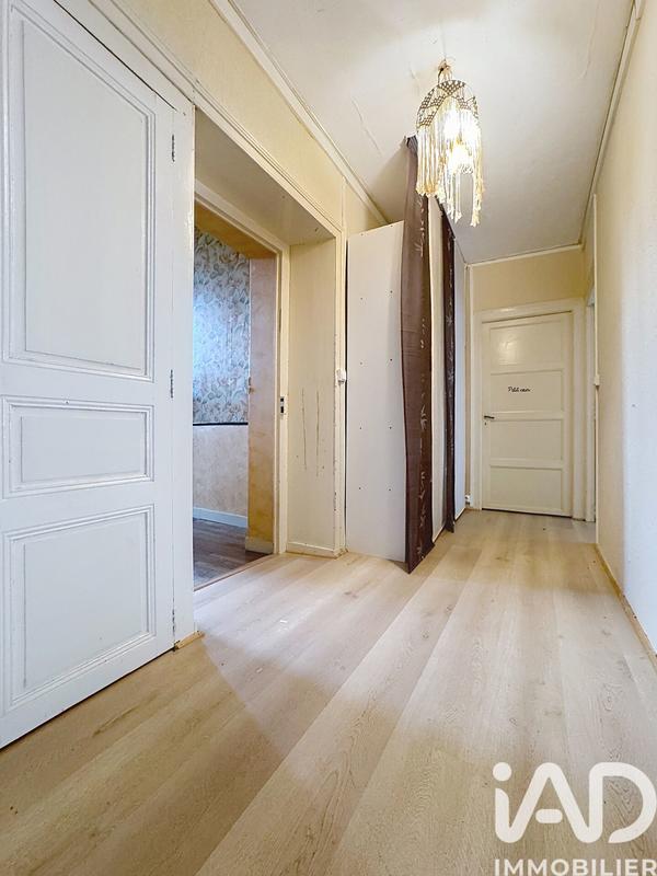 Maison - 240 m² - 7 pièces