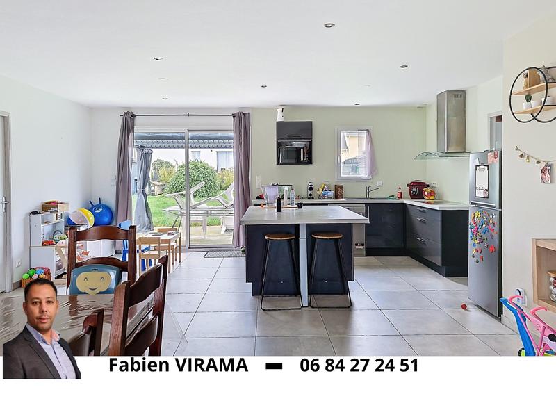 Maison - 111 m² - 4 pièces