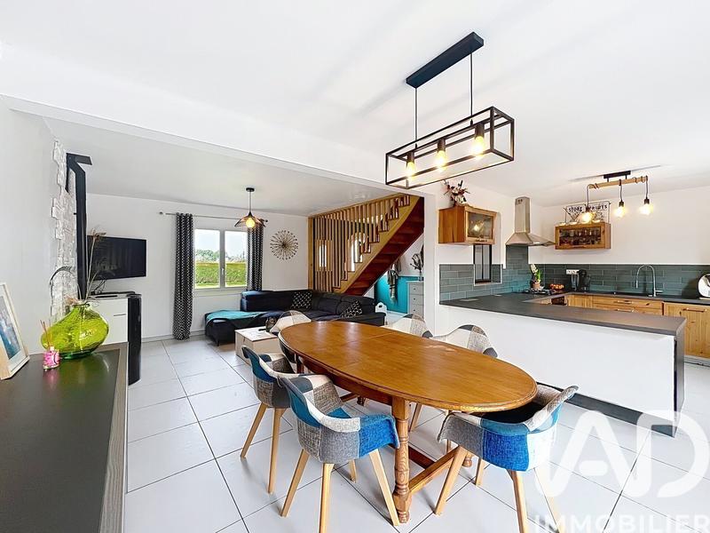 Maison - 110 m² - 6 pièces