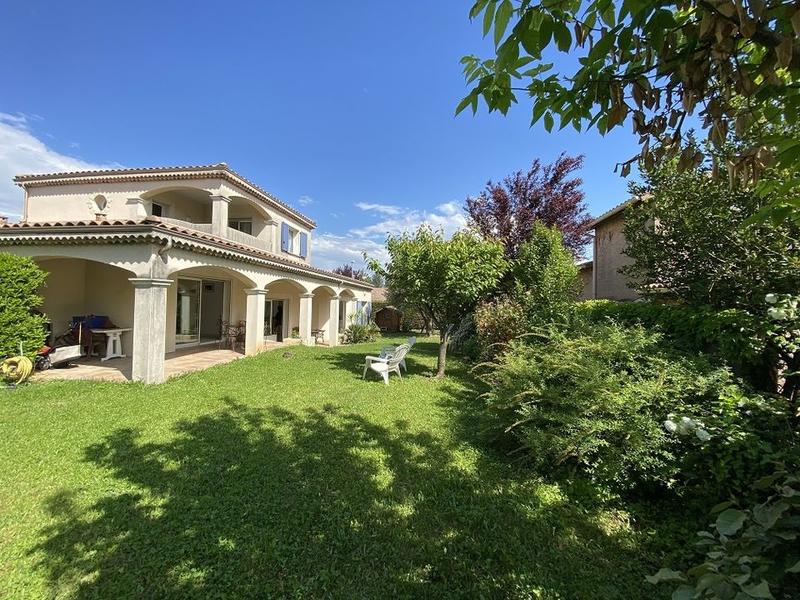 Villa - 170 m² - 5 pièces
