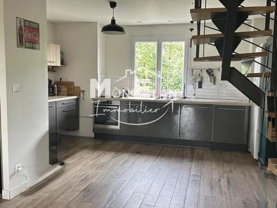 Maison en pierre - 116 m² - 4 pièces