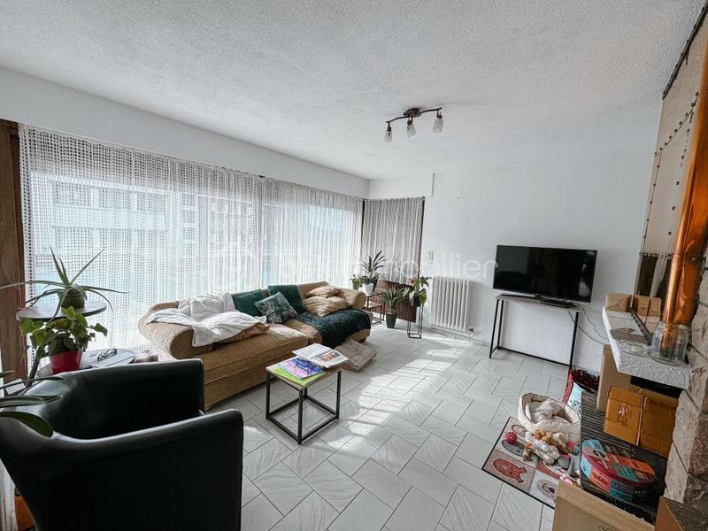 Maison - 255 m² - 12 pièces