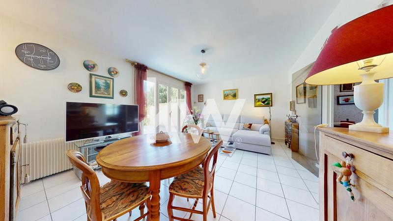 Maison - 104 m² - 5 pièces