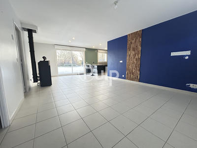 Pavillon - 123 m² - 8 pièces