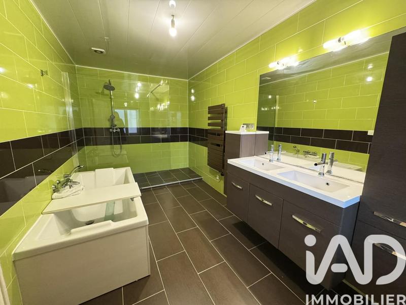 Maison - 122 m² - 5 pièces