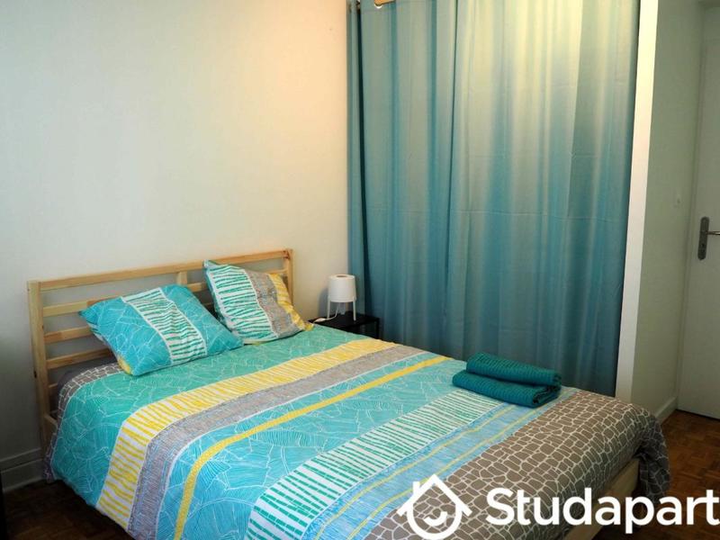 Chambre - 11 m² - 1 pièce